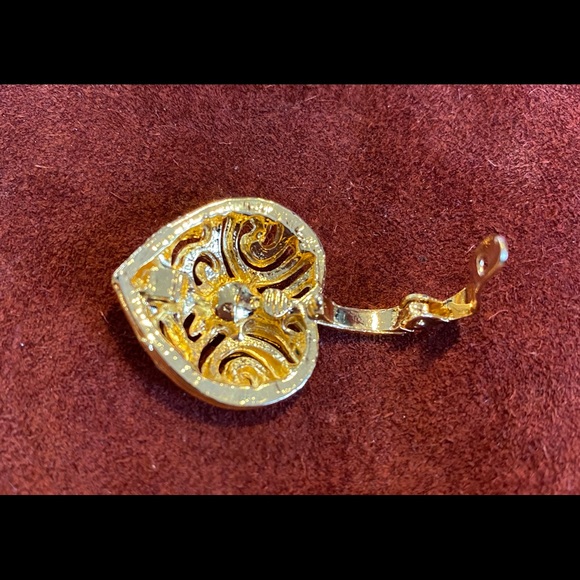 Gold Tone Puffed heart Crystal pendant with Gold tone chain - Picture 5 of 8